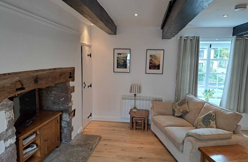 Lydney House | A rural house on the edge of the Forest of Dean with 3 pubs within a short walk.