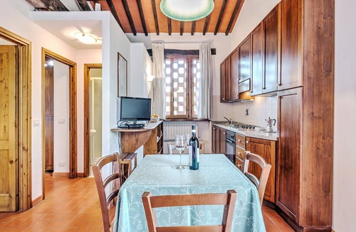 Dudda Apartment | A Vineyard Apartment Retreat