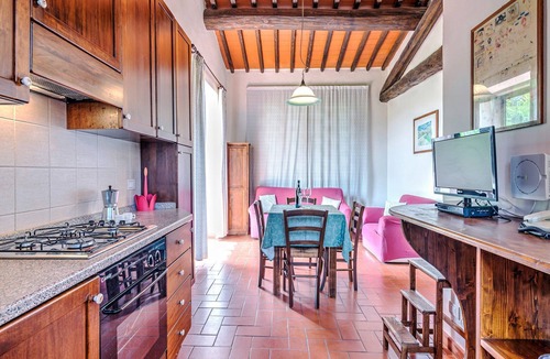 Dudda Apartment | A Vineyard Apartment Retreat