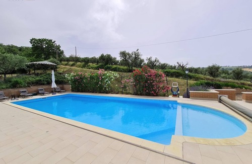 Tolentino House | Absolute tranquility in the hills of Le Marche