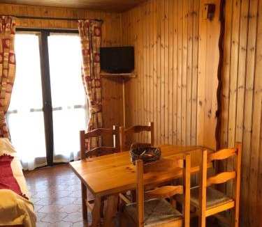 Champoluc Apartment | Accogliente appartamento in centro Champoluc