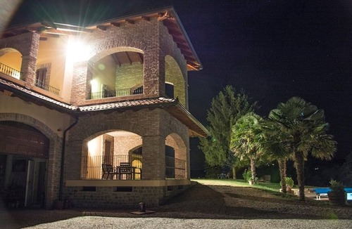 Canelli Apartment | Accommodation 'La Torre' in a renovated late 19th century country house