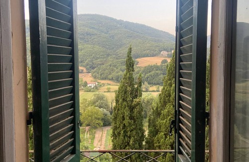 Cittaducale House | Accommodation nestled in the countryside, with natural landscapes, and meadows.