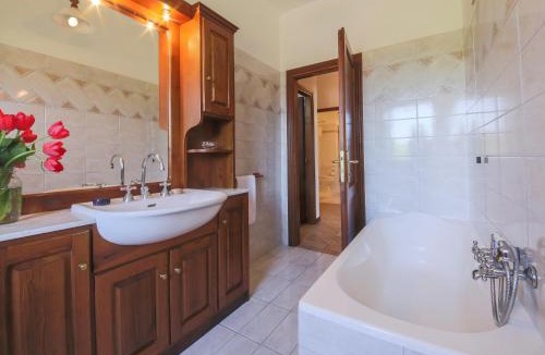 Lisciano Niccone Apartment | Agriturismo Le Fornaci - Appartamento Granaio