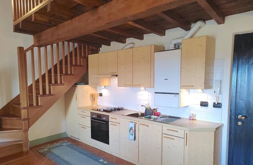 Cola Apartment | Al Castello - pool and lake view
