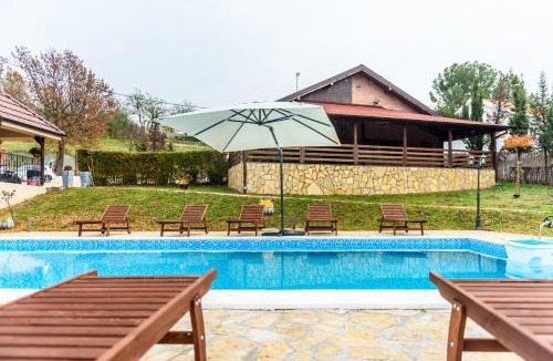 Mladenovac Apartment | Alrawda Resort