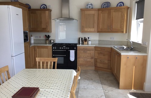 Portstewart House | Amazing Sea views. Central location. Overlooking Portstewart Old Course.