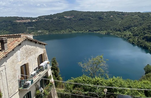Genzano di Roma Apartment | Amazing view overlooking the volcanic lake Nemi (Pet friendly)