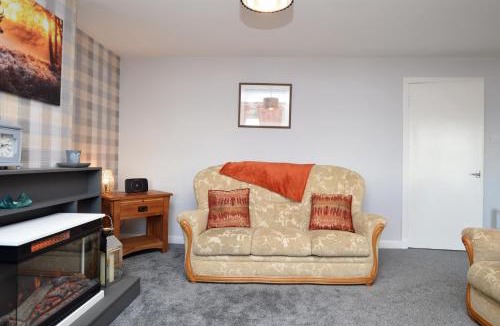 Ardrishaig Apartment | Anchor View