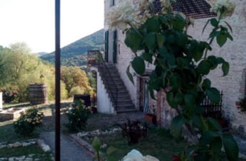 Genga House | Ancient house in the park of Frasassi