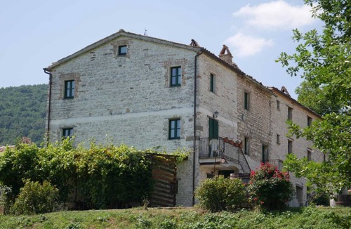 Genga House | Ancient house in the park of Frasassi