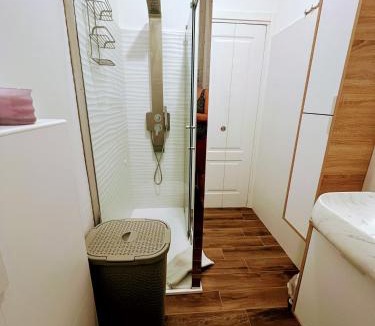 Angera Apartment | Angera Via Roma