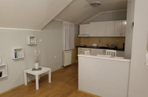 Palilula Apartment | Apartman Mima