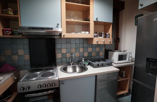 Vracar Condo | Apartman se nalazi u blizini Hrama Svetog Save. Trga Slavija . .