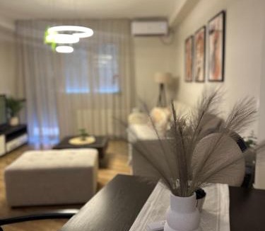 Leskovac Apartment | Apartman Una