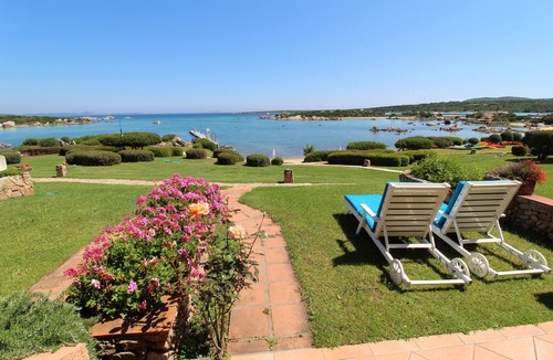 Golfo di Marinella Apartment | Apartment board beach with panoramic views