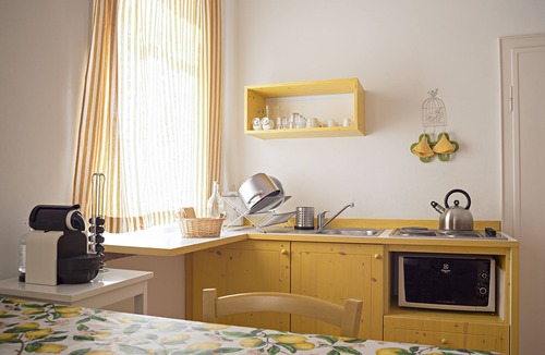 Nogarole Rocca House | Apartment Court