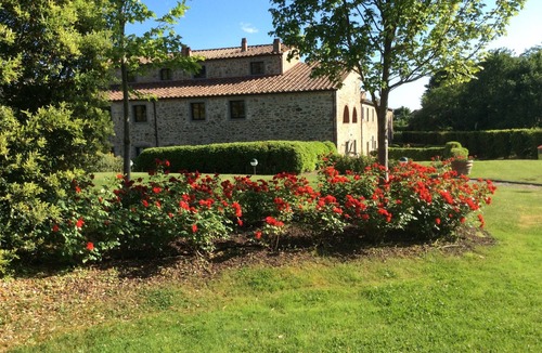 Cortona Apartment | Apartment for rent in medieval Tuscan holiday Casa di Chiarilù