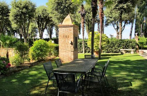 Poggibonsi Apartment | Apartment Giuggiolo - Giuggiolo 5 by Interhome