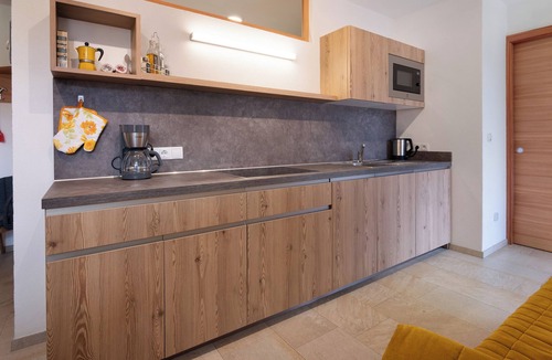 Sluderno Apartment | Apartment 'Hausergut Golden' with Mountain View, Private Terrace and Wi-Fi