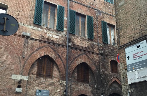 Siena City Centre Apartment | Apartment in a historic residence in the center of Siena