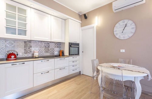 Historic Center Apartment | Apartment in Bologna with 1 bedrooms sleeps 2