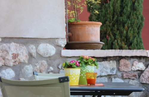 Cassone Apartment | Apartment in restored Rustico directly on the lake, open all year.