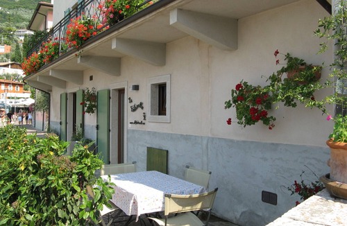 Cassone Apartment | Apartment in restored Rustico directly on the lake, open all year.