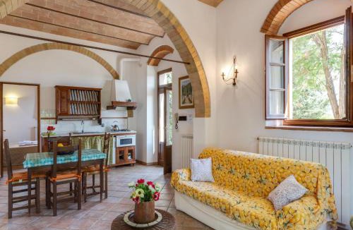 Barberino Tavarnelle House | Apartment with pool in Barberino Val d'Elsa