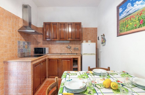 Chiocchio Apartment | Apartment 'La Cantinetta Di Barberino' with Private Terrace, Private Garden and Wi-Fi