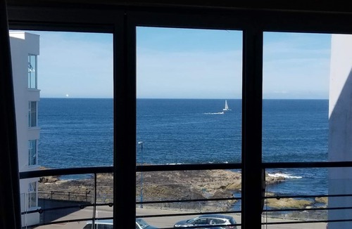 Portstewart Apartment | Apartment-Ocean views available for Summer Let Jul-Aug 2025. GOLF OPEN 13-20 Jul
