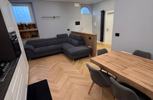 Setteville Apartment | Apartment 'Relax House' with Private Garden, Wi-Fi and Air Conditioning