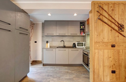 Cogne Apartment | Apartment 'Torre St Orso 4061 - Maison Gerard' with Mountain View, Shared Garden and Wi-Fi