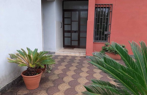 Licola Apartment | Apartment with a view of the sea, the mountain of Cuma and the island of Ischia.