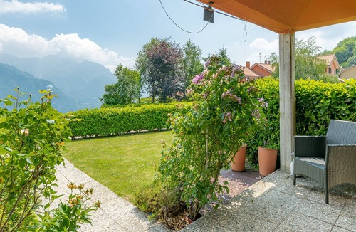 Lanzo d'Intelvi Apartment | Apartment with garden overlooking the lake and mountains just 10 minutes from Bellagio