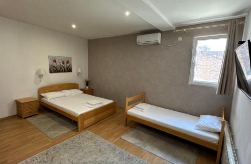 Savamala House | Apartments and Rooms L E F T RIVER Belgrade