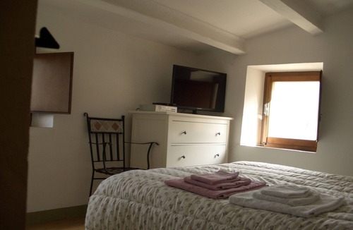 Arcevia Bed & Breakfast | App. IL NIDO - B & B Bosimano, intimate and romantic, completely independent