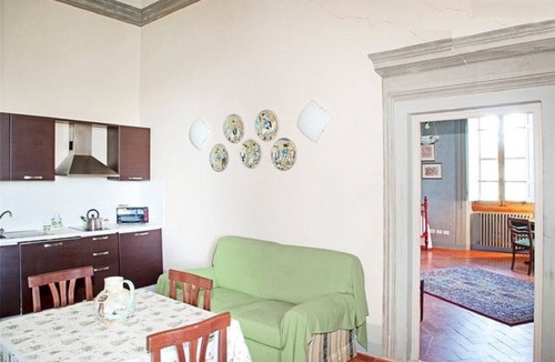 Impruneta Apartment | App. Laura B&B in ancient Villa, wifi and parking, meals and services available