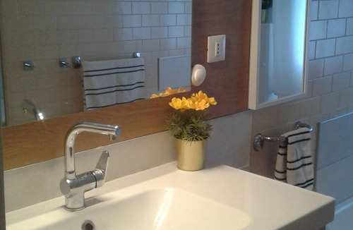 Padova Apartment | Appart./Apartment in Padova, Prato della Valle, 30 min by train from Venice.
