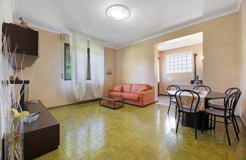 Lanzo d'Intelvi Apartment | Appartamento immerso nel verde