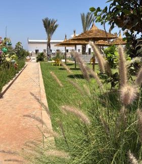 Laatamna Apartment | Appartement avec jardin route Saïdia