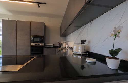Cresseglio Apartment | Approx. 190 m² 6-room house unit with terrace and whirlpool