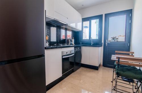 Haut Founty Apartment | Apprt moderne avec Balcon- Haut founty, à 5min de la plage, Sefl CheckIn, Fiber Optic