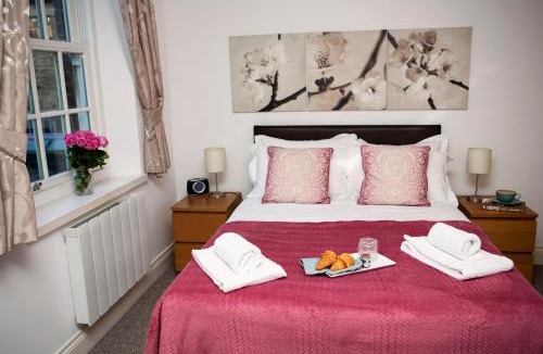 London City Centre Apartment | Apt 2, Trafalgar Square 2nd Floor by Indigo Flats