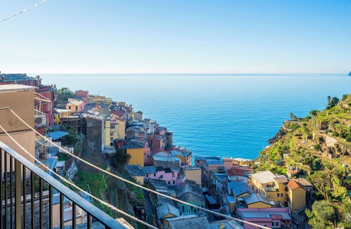 Masero Apartment | Apt Sciacchetrà - sea view balcony in the heart of Manarolan