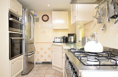 Kilmun House | Ardmun House - waterfront villa that sleeps 6 guests in 4 bedrooms