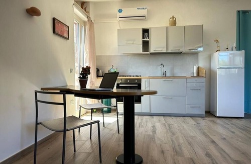 Foce Varano Apartment | Attic room in the park of Gargano