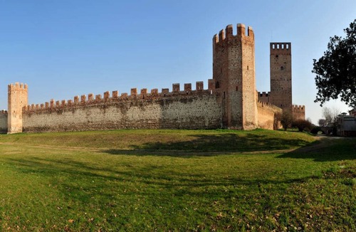 Montagnana Apartment | B&B GARDEN VIEW APARTMENT - Spacious and elegant on two levels