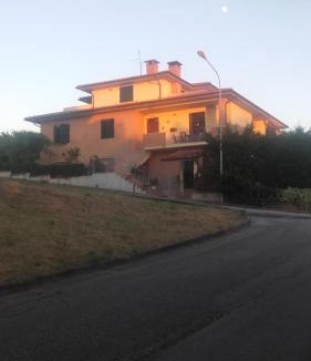 Montecarotto Apartment | B & B Il Sicomoro