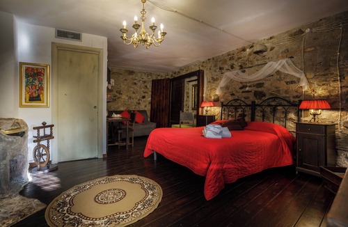 Brienza Bed & Breakfast | B&B La Voce del Fiume: room "Emerald"